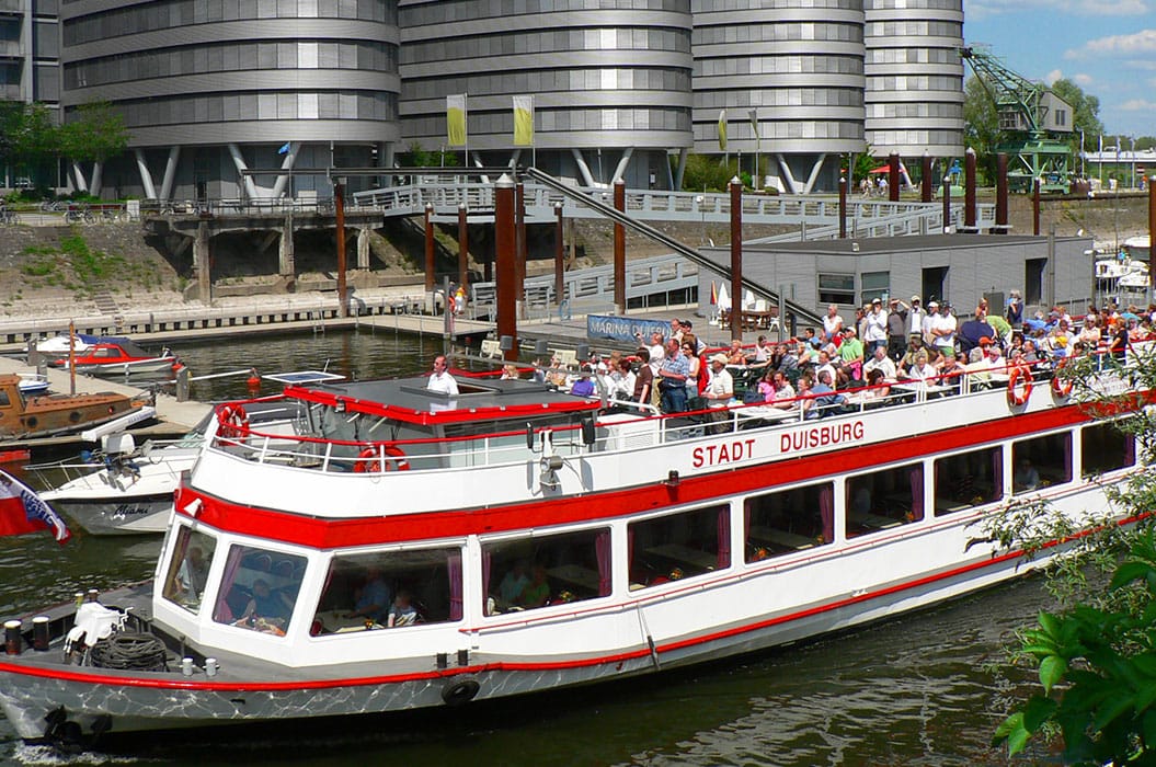 Sonderfahrten in Duisburg als Partyschiff oder zum Brunchen